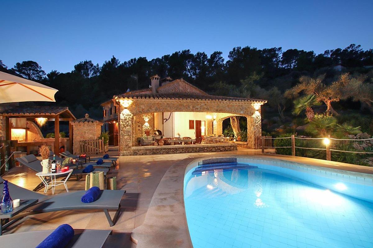 Villa Alordes Pollença Exteriör bild